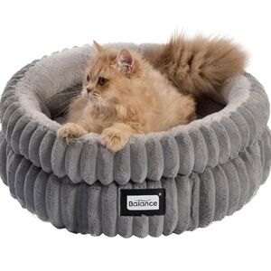 ❌SOLD❌ Balance gray faux fur plush cat bed